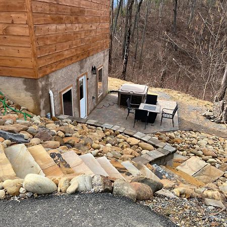 Chalet Village- Amazing Mountain Views - Piney Butt Place Gatlinburg Exterior foto